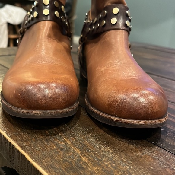 UGG Darling Harness Whisky Leather Ankle Boots - Picture 9 of 16